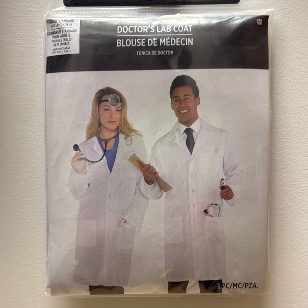 White Doctor's Lab Coat unisex Halloween costume - Picture 2 of 4